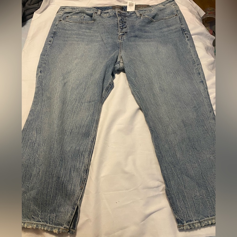 Torrid High Rise Straight NWT - Picture 8 of 10